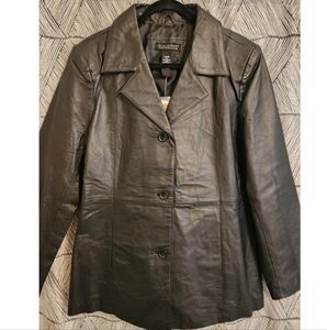 Dialogue Women's Sleek Black Leather Jacket